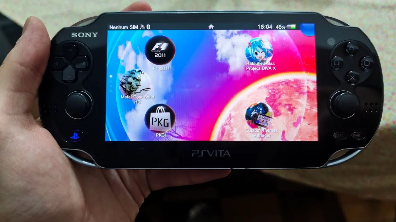 Sony PSVita 1000 Oled com 64gb - Consoles de Vídeo Game - Planalto