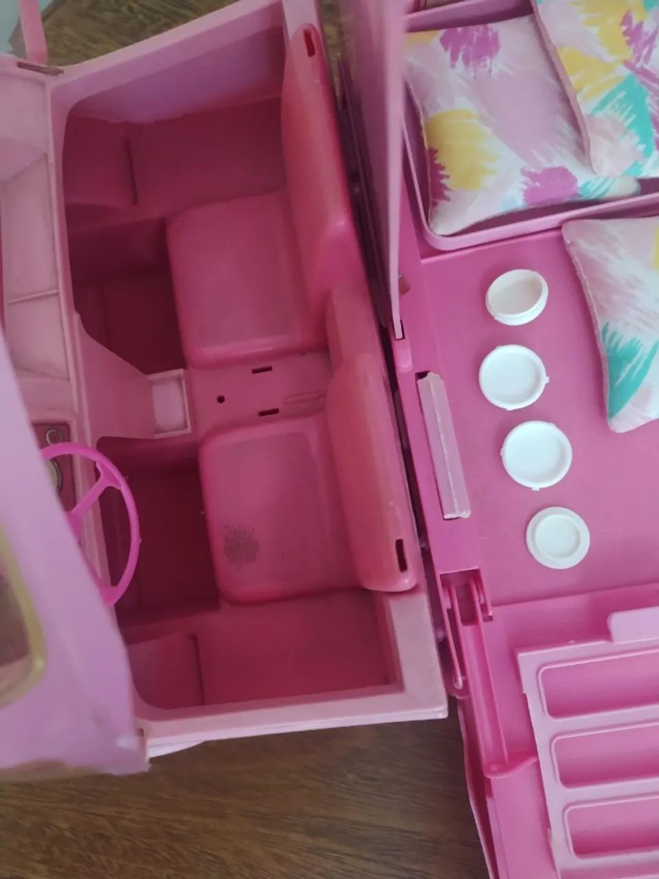 Trailer Da Barbie Dos Anos 90 - Foto 5