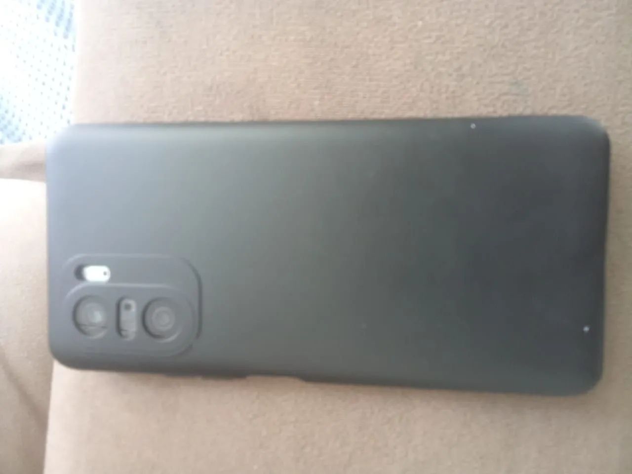 Poco f3 - Foto 2