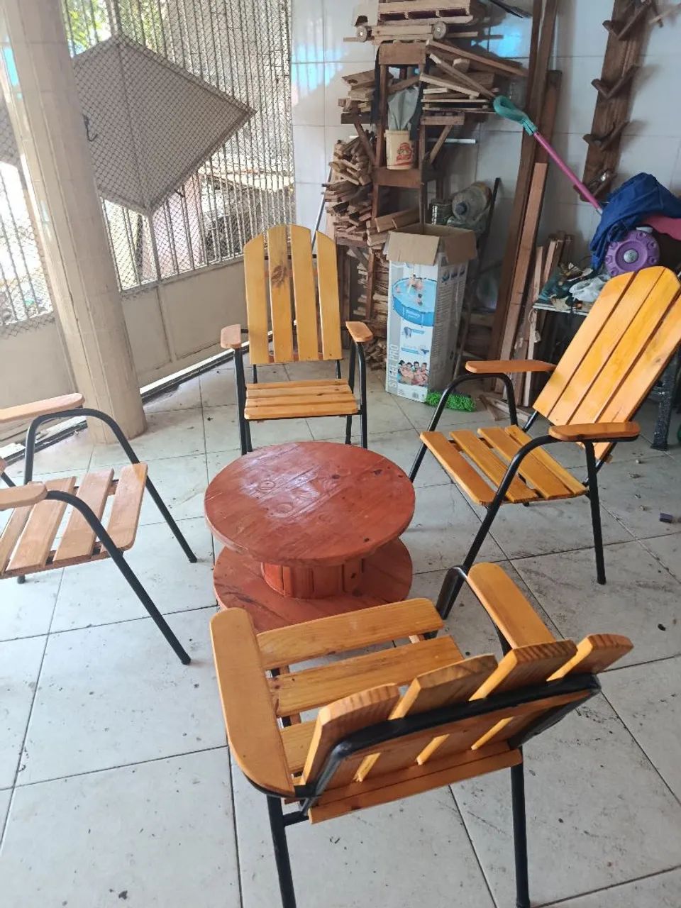 Jogo de cadeira com mesa pra varanda