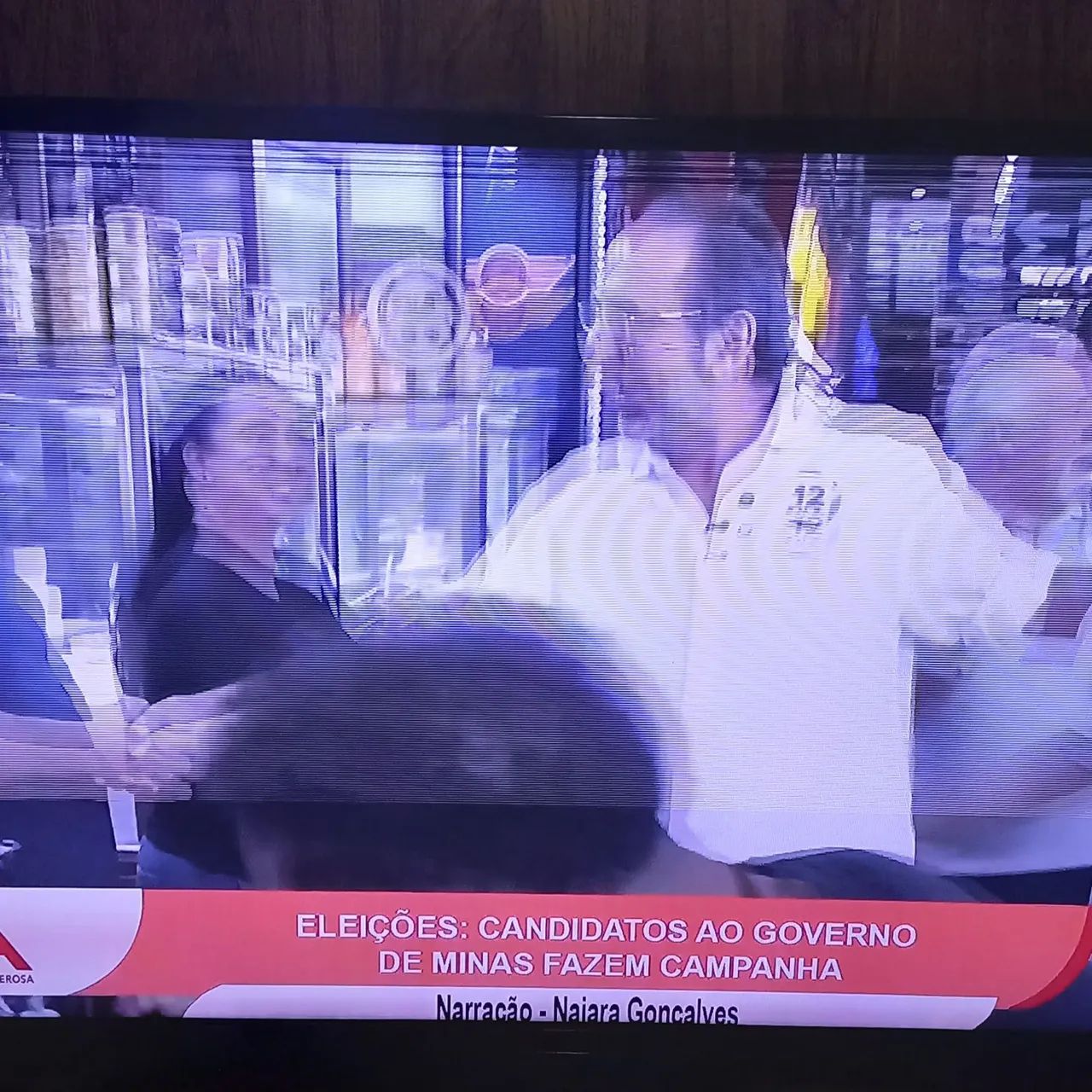 Tv 46 polegadas Philips  - Foto 4