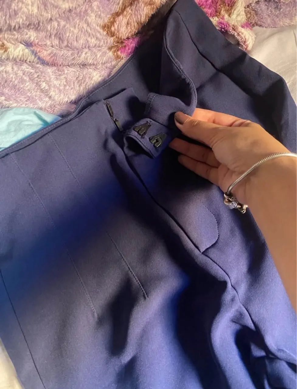 Calça de alfaiataria azul marinho P  - Foto 3