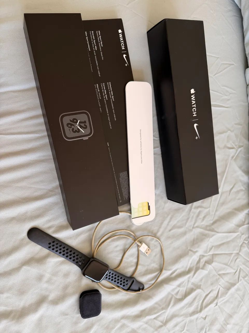 Apple whatch Nike série 4 40 mm