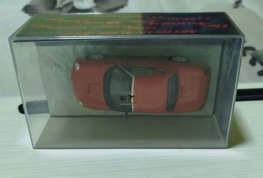 Miniatura 007 Ford Thunderbird Die Another Day - Foto 4