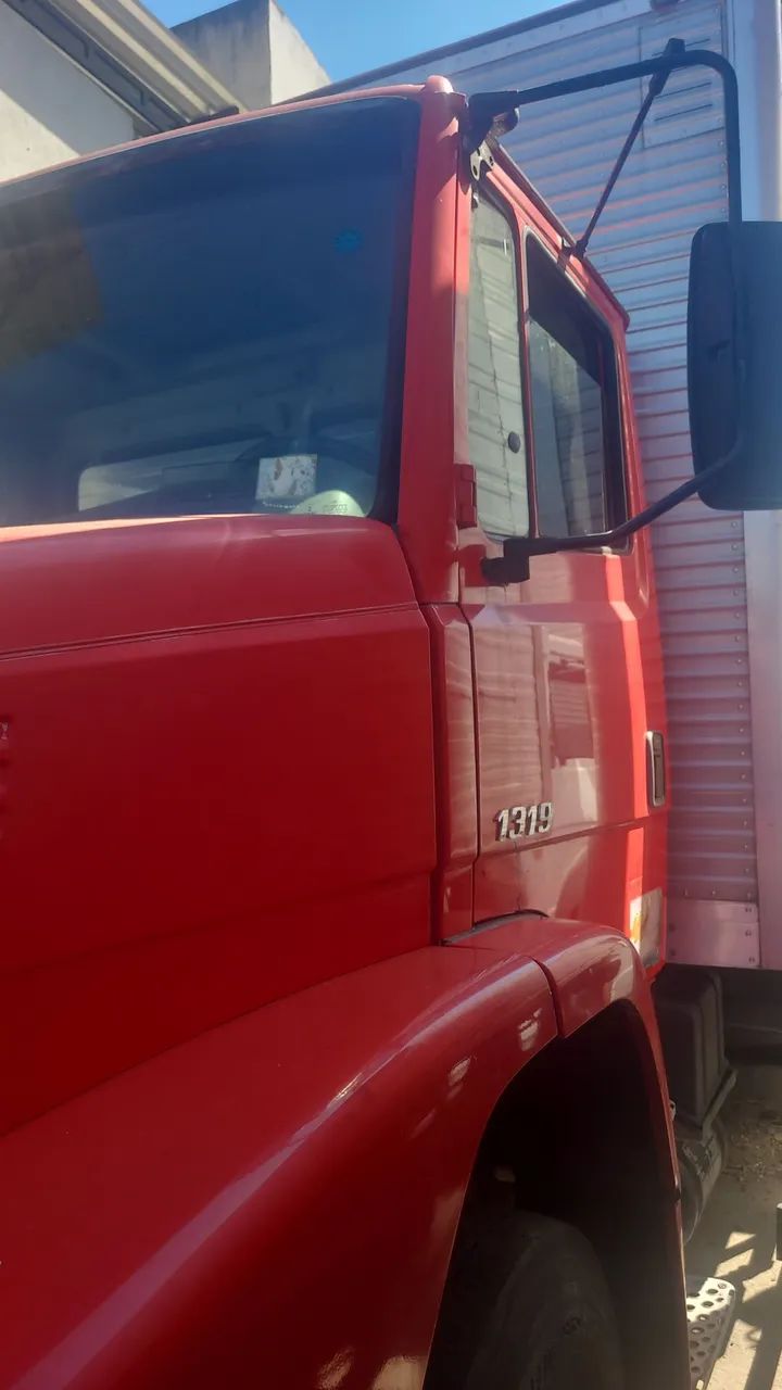 Vendo MB 1319 ano 2016 - Foto 2