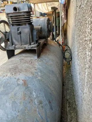 Compressor de ar Schutz 175 litros  - Foto 4