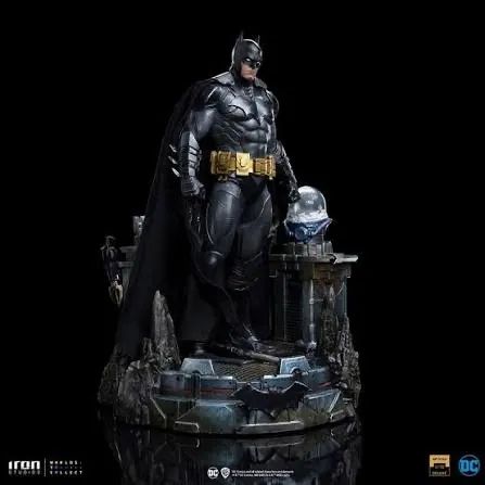 Batman unleashed iron studios 1/10