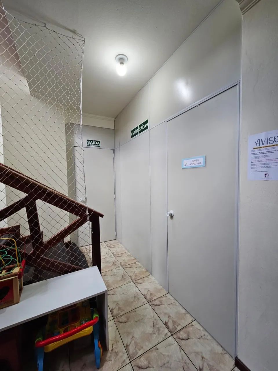 DIVISÓRIA DE EUCATEX 