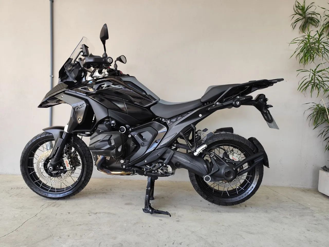 Gs 1300 triploblack 2025 - Foto 3