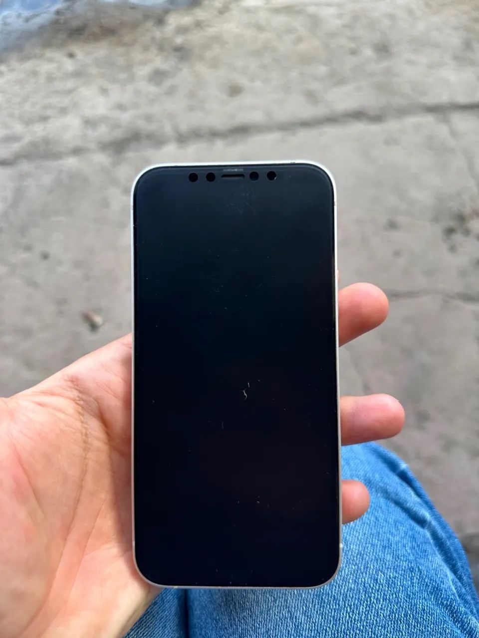 IPHONE 12 