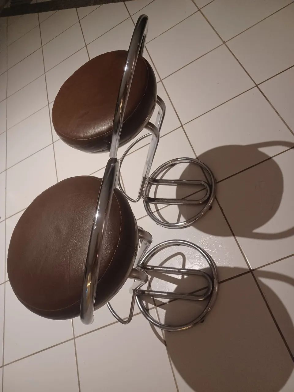 Par de banqueta assento  inox acolchoada corino - Foto 3