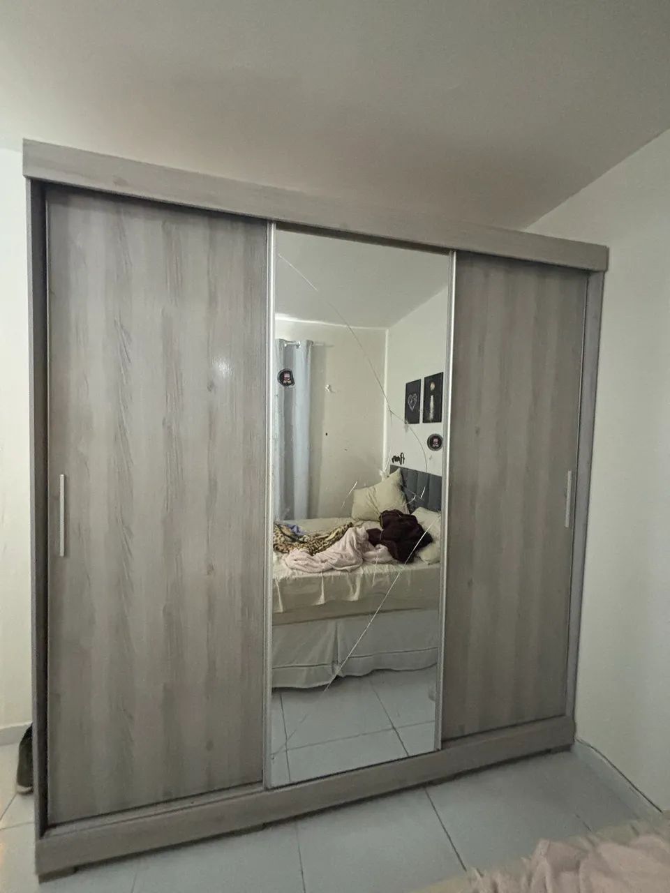 Guarda-roupa 