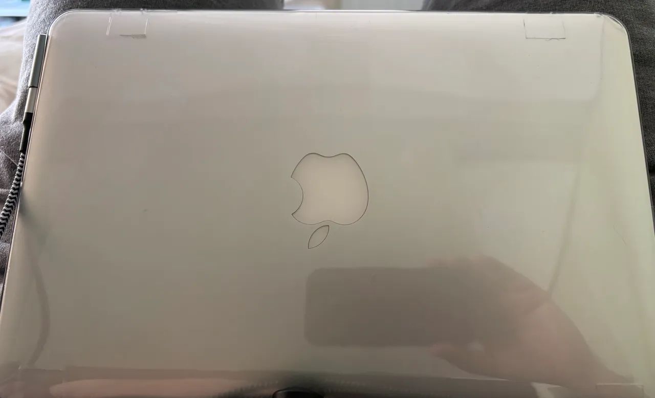 MacBook Air 11? 4Gb 128Gb, com caixa e cabo tudo funcionando