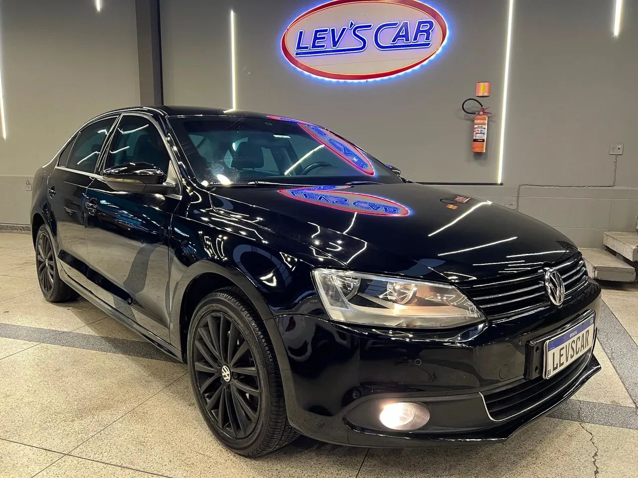 Volkswagen Jetta COMFORTLINE 2.0 8V FLEX 2013