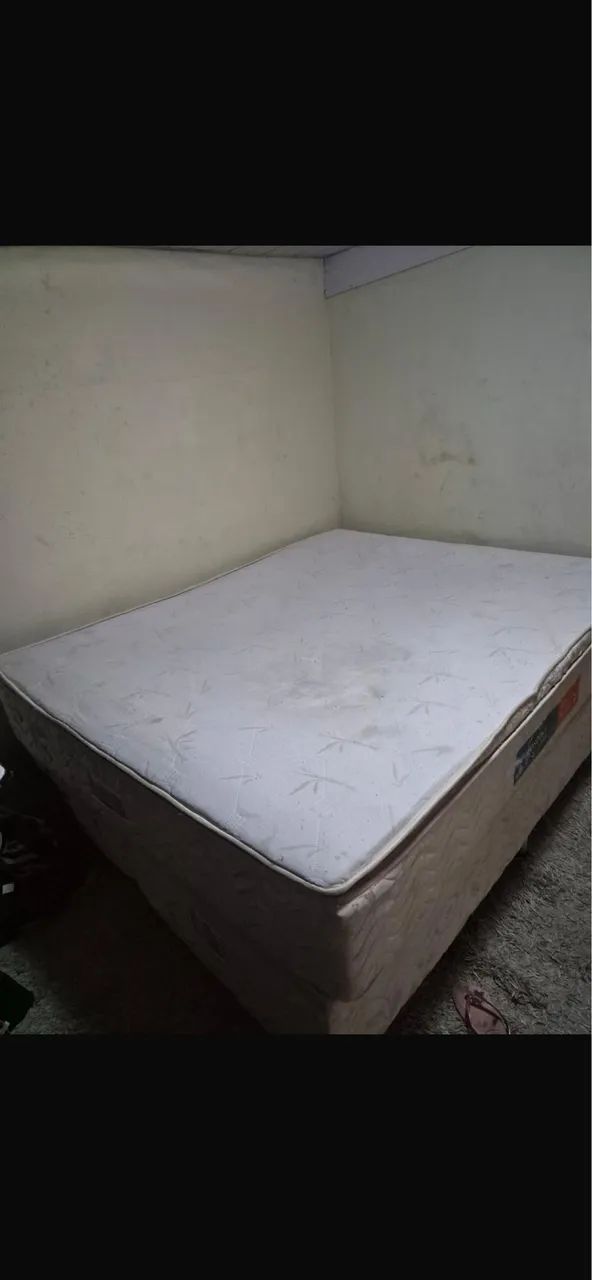 Cama queen 