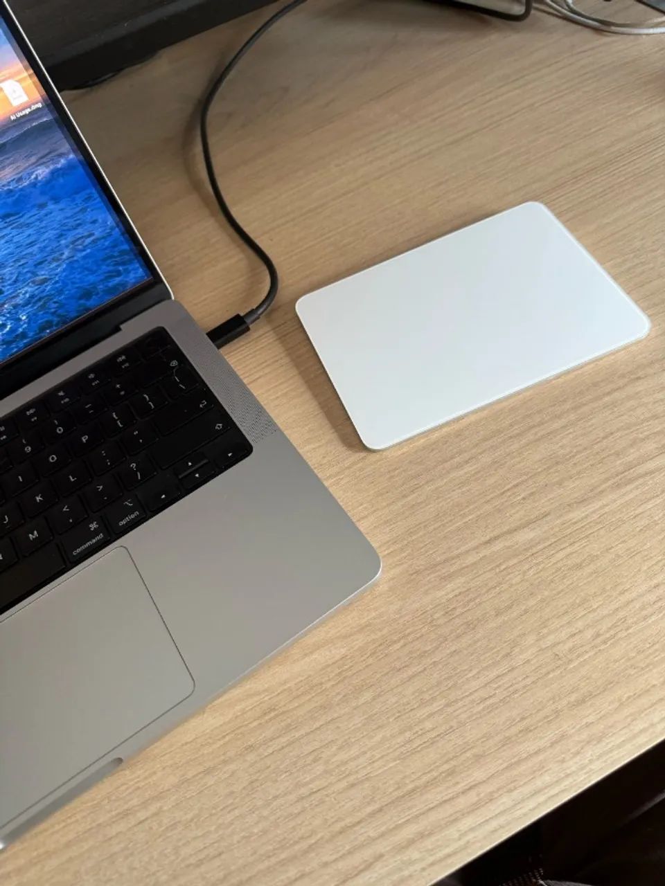 Apple Magic Trackpad USB-C Branco - Com Caixa, Cabo e NF - Foto 2