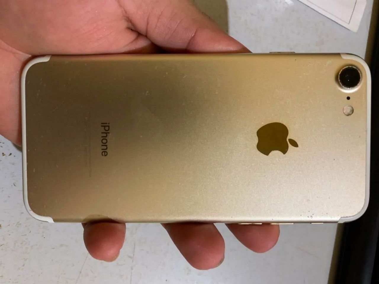 iPhone 7 impecável. 32 gigas para vender rápido - Celulares e