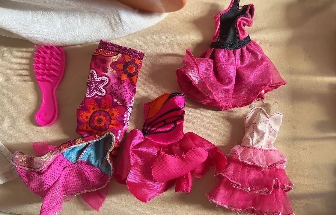 Barbie e acessórios  - Foto 5