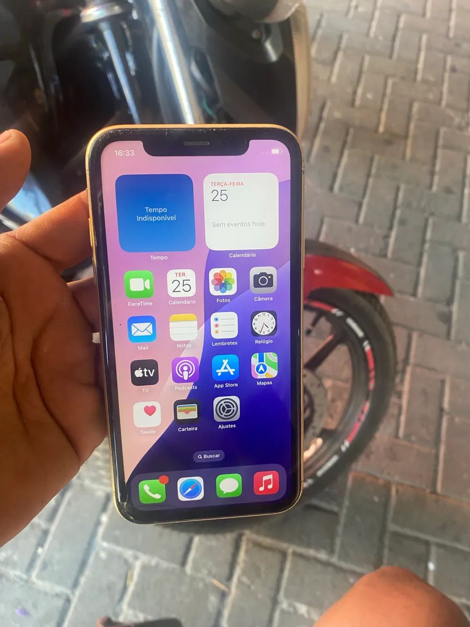 Celular iPhone 11Xr - Foto 3