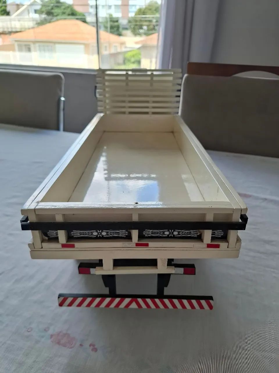 MINIATURA VOLKSWAGEN CONSTELLATION EM MADEIRA - Foto 4