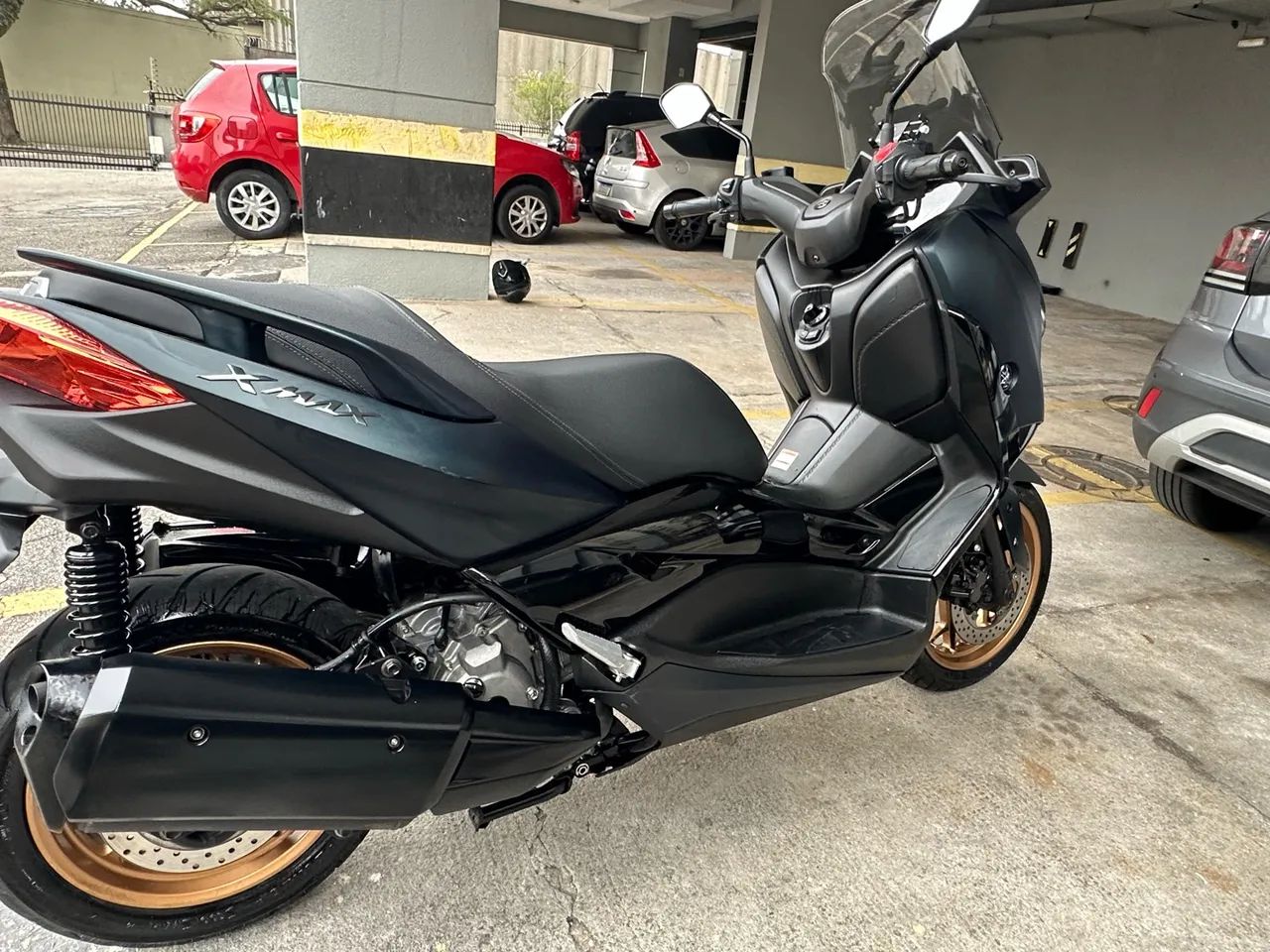 Xmax 250 ABS, baixíssima km