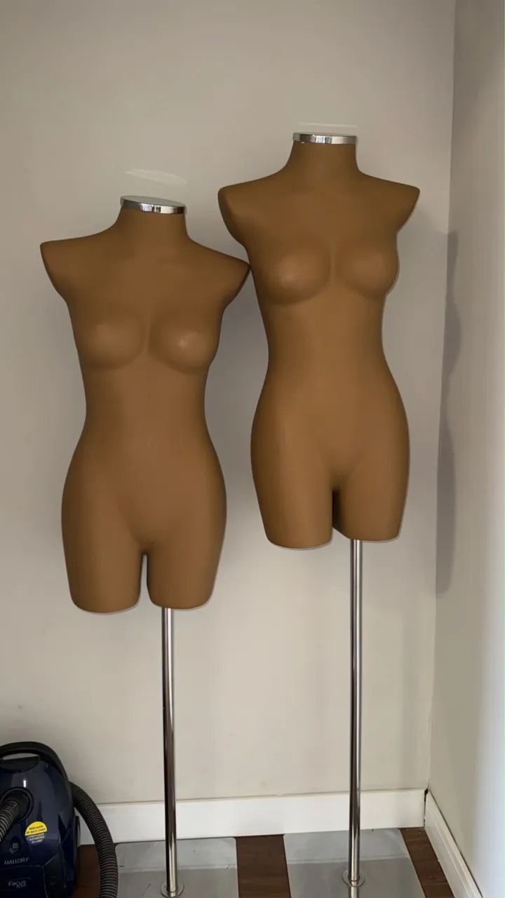 3 manequins femininos - Foto 2