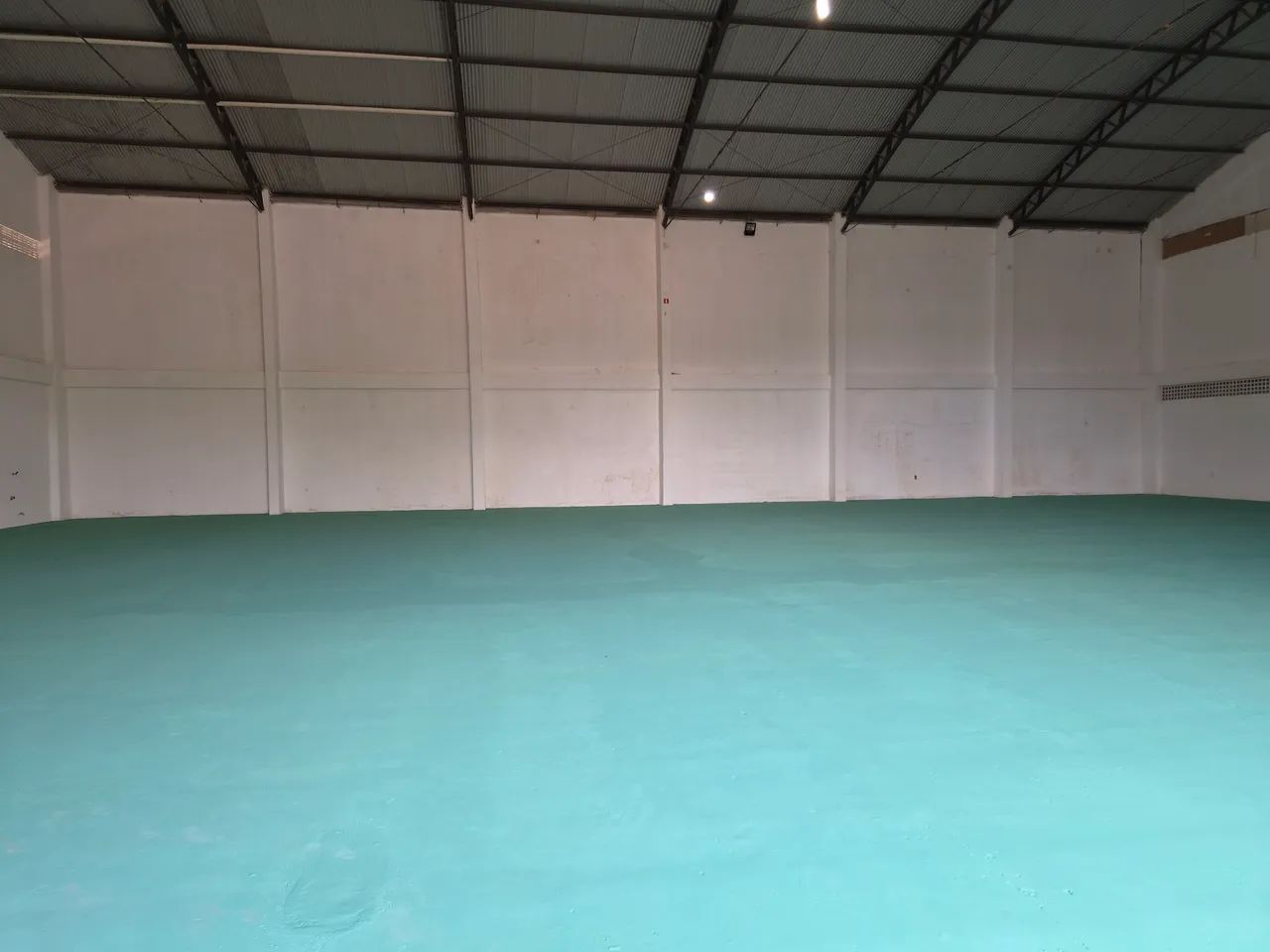 Alugo Galpão com 750m² - Foto 5