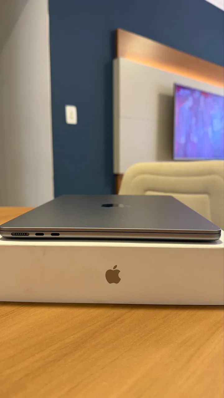 MacBook Air 13.6 - M1 Space Gray, de 256GB - 8GB, Seminovo 87