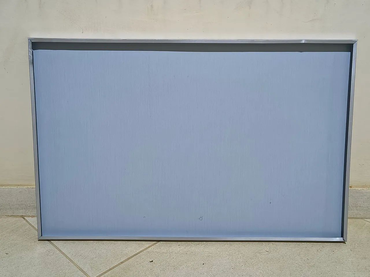 Quadro de avisos de metal - Foto 2