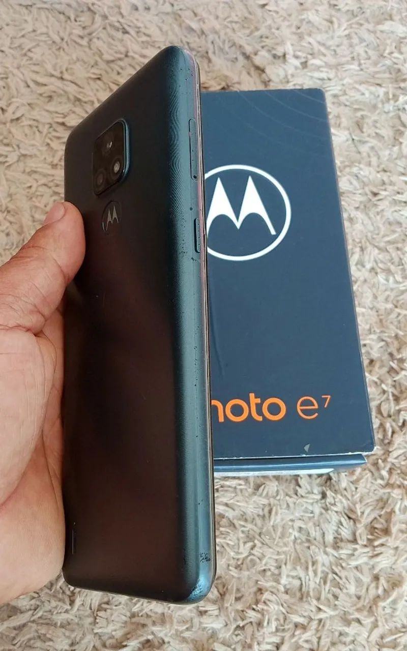 Celular moto E7 64 gigas de memória semi novo  - Foto 3