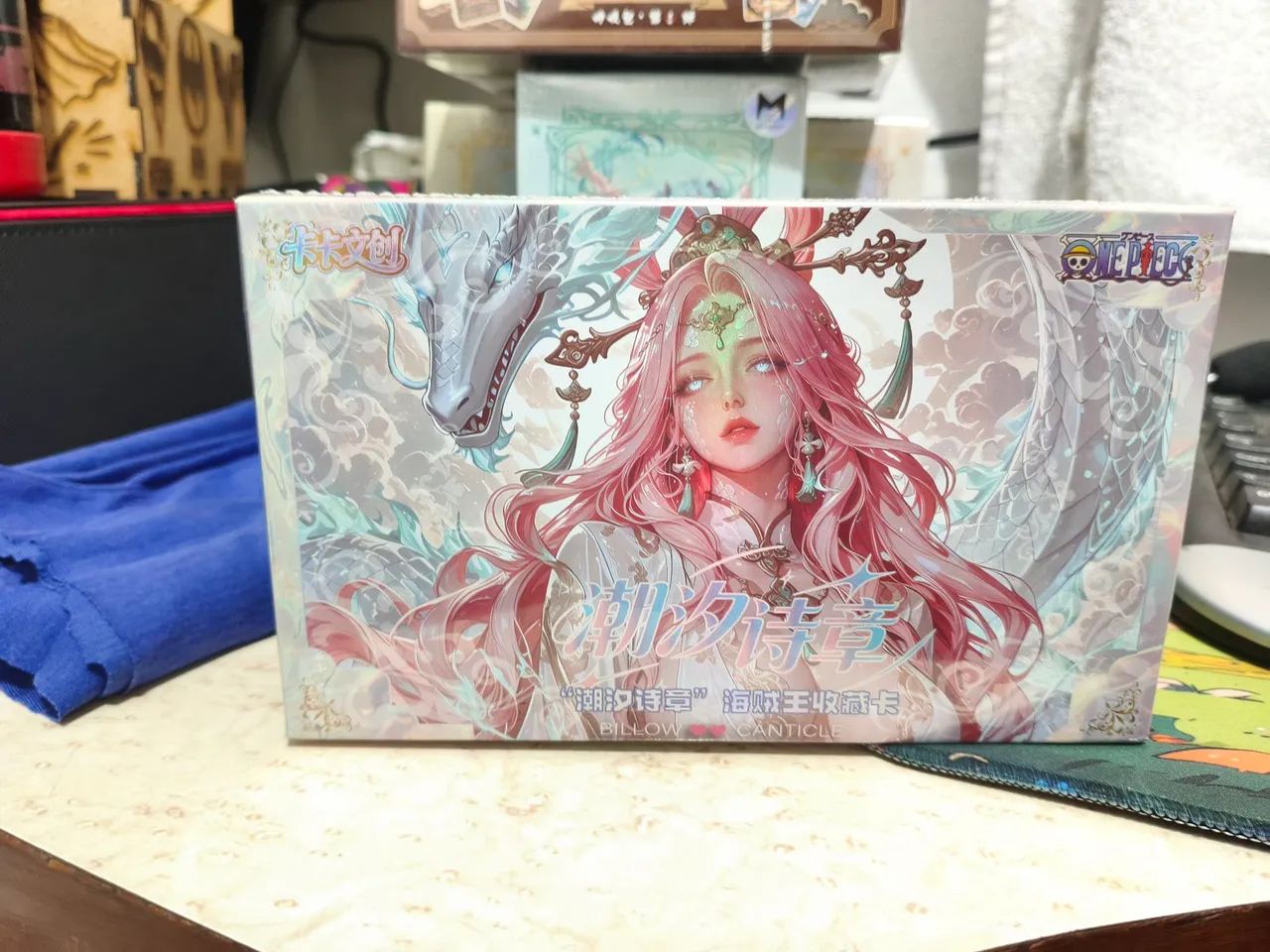 CARDS one piece Box lacrada 
