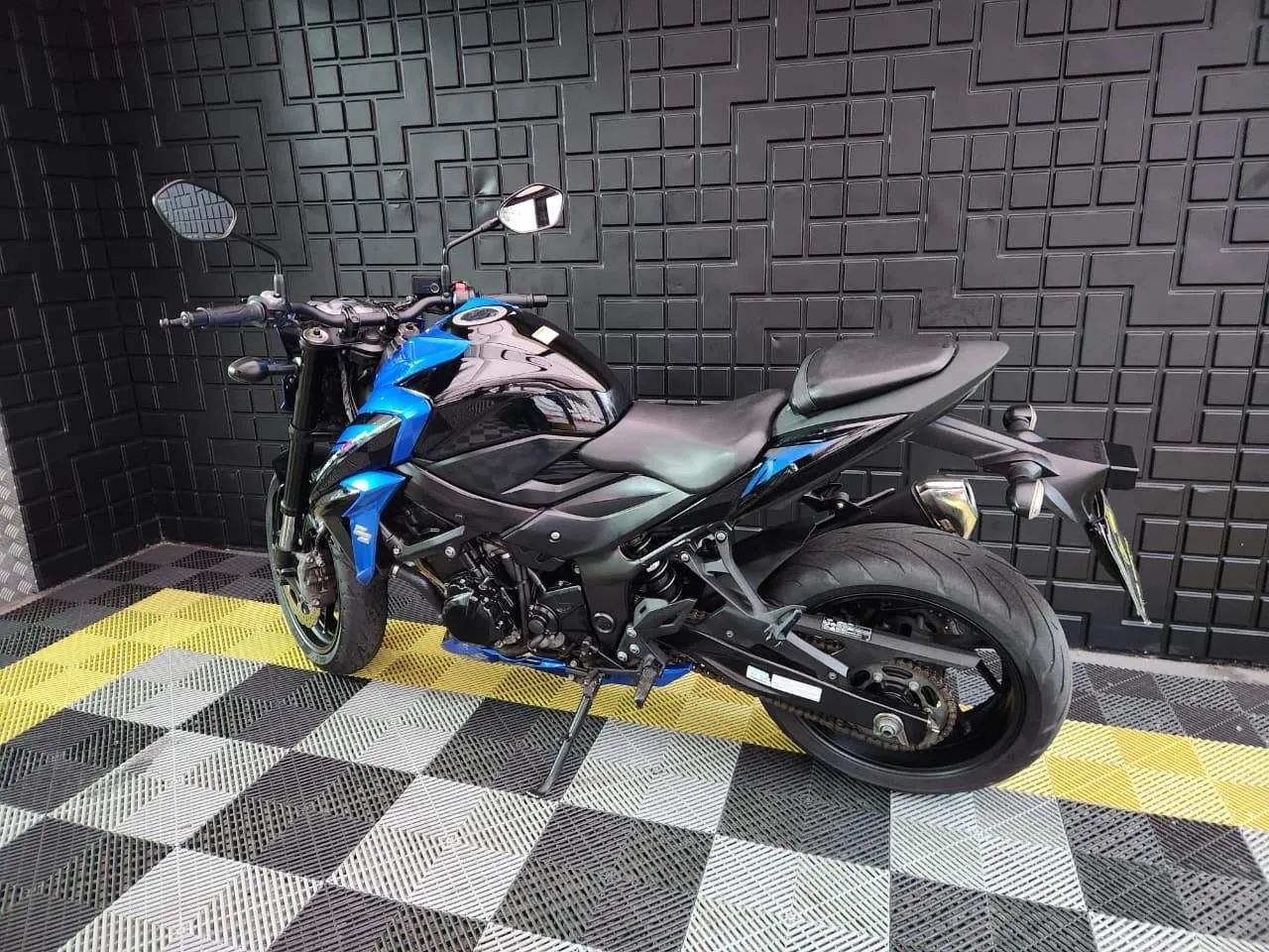 GSX-S 750  AZUL 2018/2019 - Foto 3