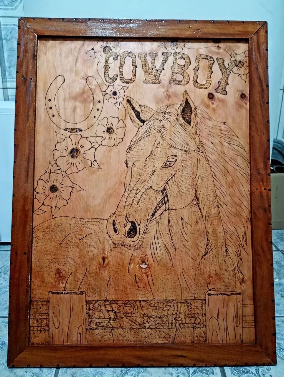 Quadro de cavalo feito com a arte da pirografia  - Foto 2
