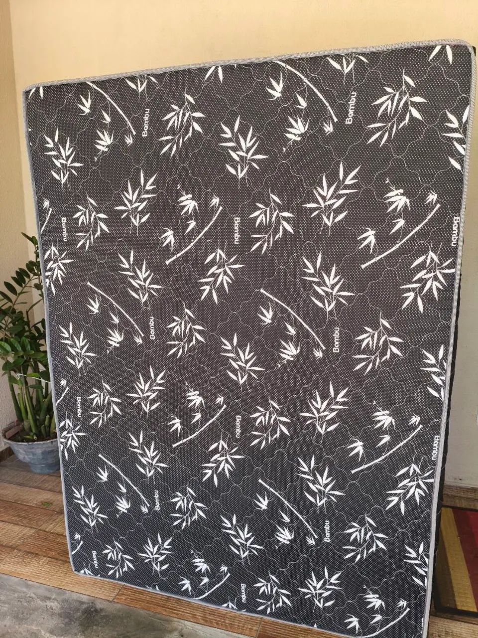VENDE-SE CAMA BOX CASAL
