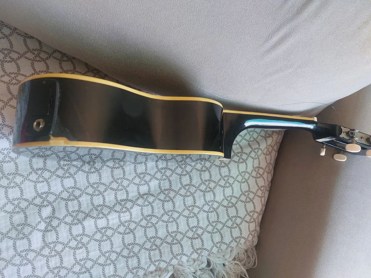 Cavaquinho elétrico  - Foto 5