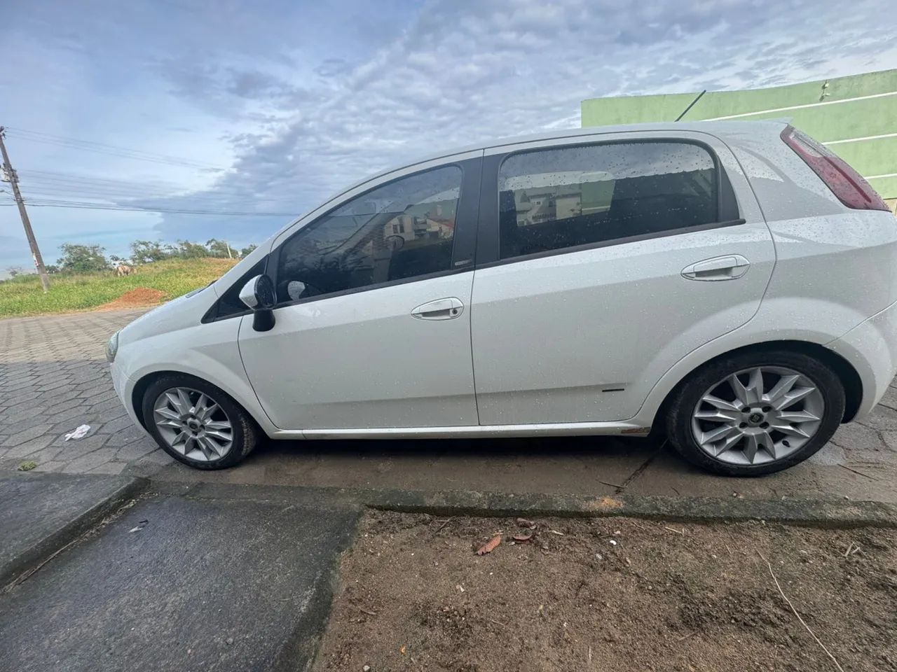 Fiat Punto Essence 1.6 Flex 16V 5P 2012 - Foto 4
