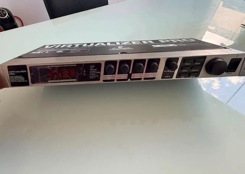Behringer Virtualizer Pro DSP2024P ? NOVO, ZERADO 