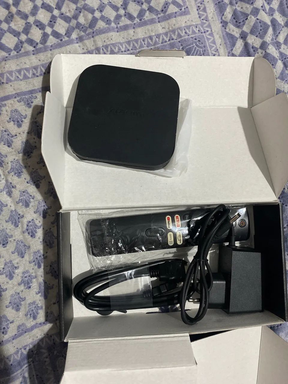 Tv box Xiaomi muito novo 