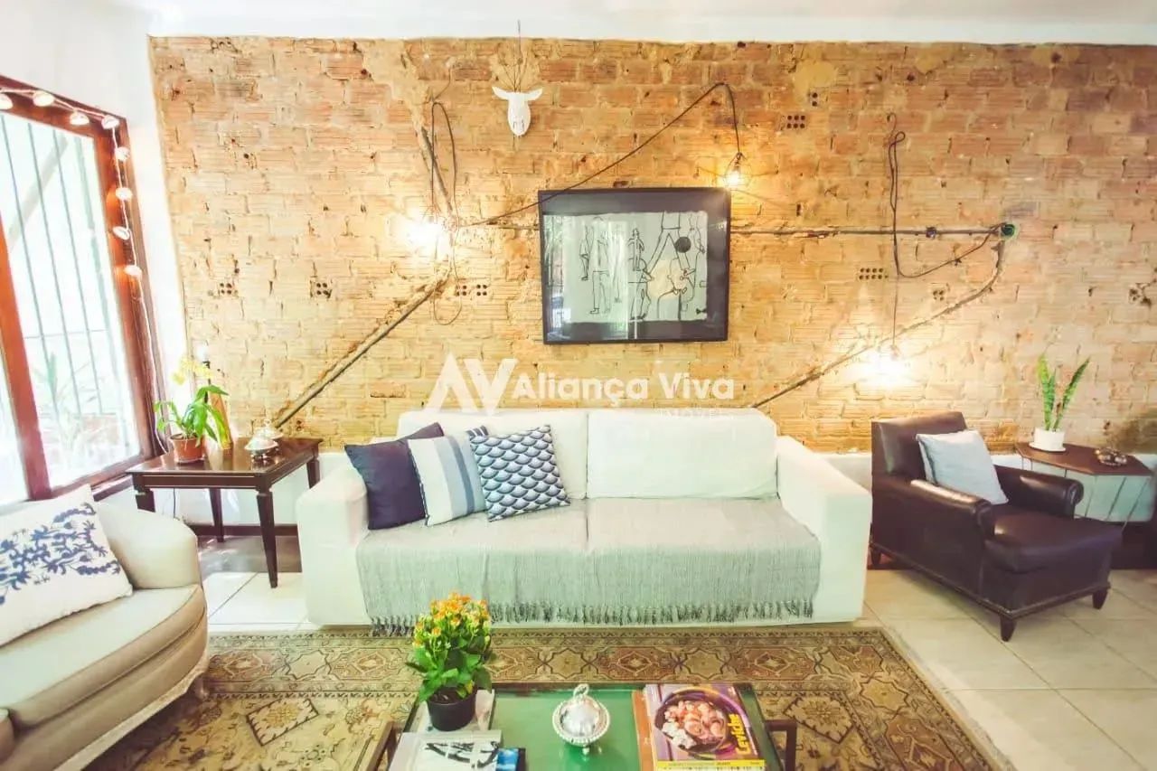 Cosme Velho | Casa 7 quartos, sendo 5 suites