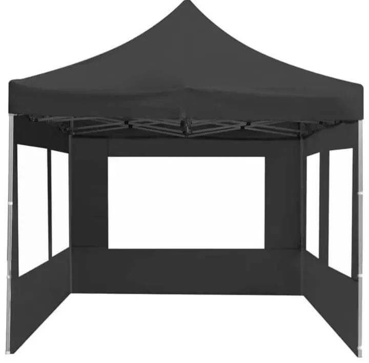 Barraca com estrutura dobrável medindo 3x3