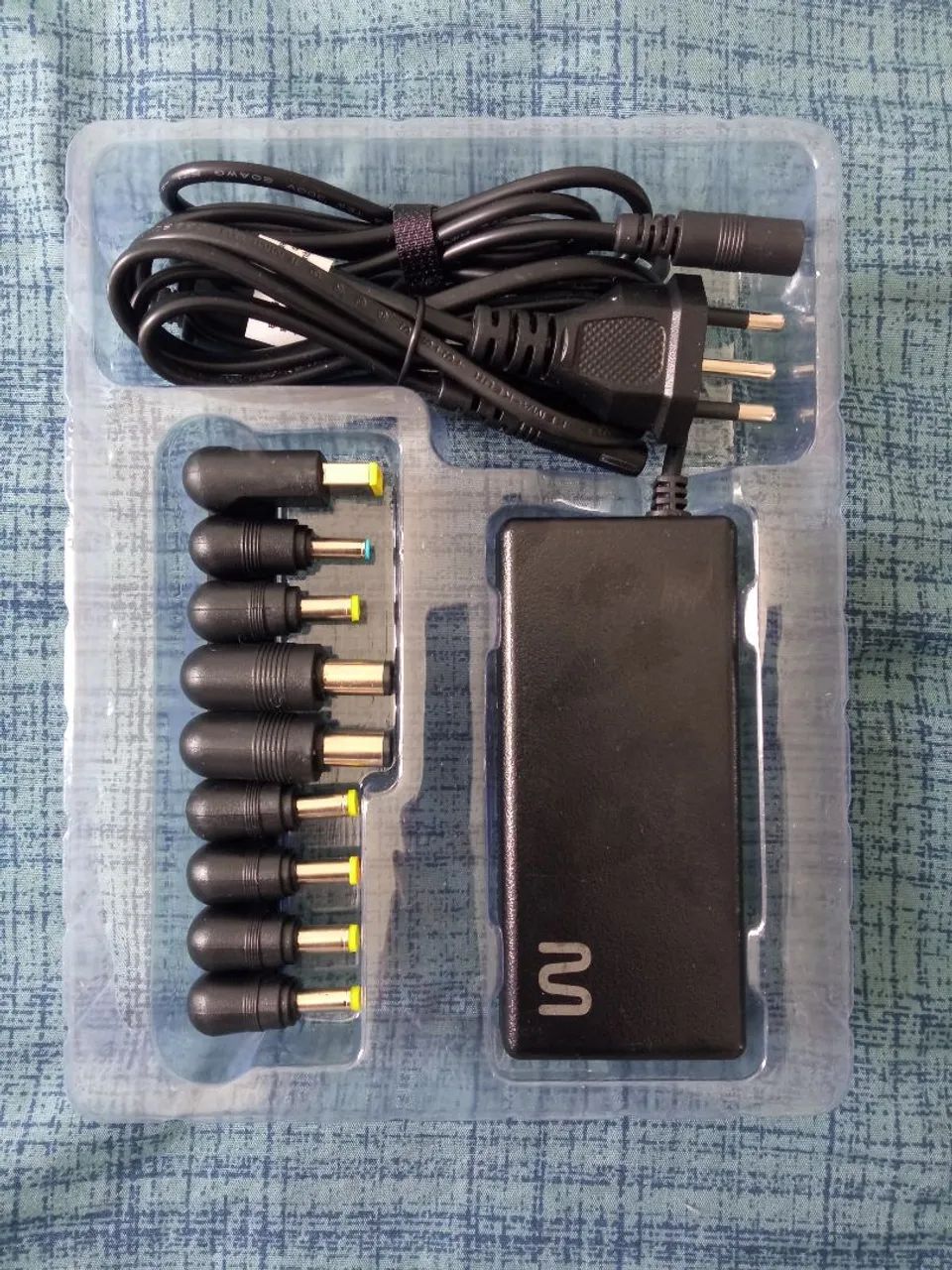 Fonte universal para notebook Multi