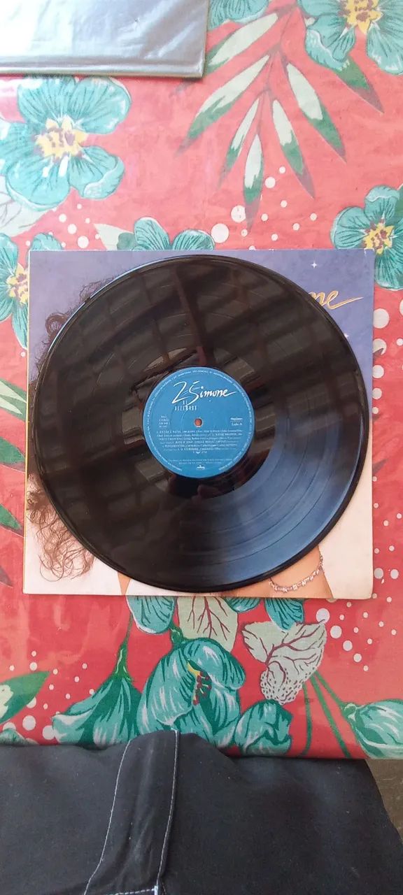 VENDO LP DISCO VINIL SIMONE 25 DE DEZEMBRO  - Foto 4