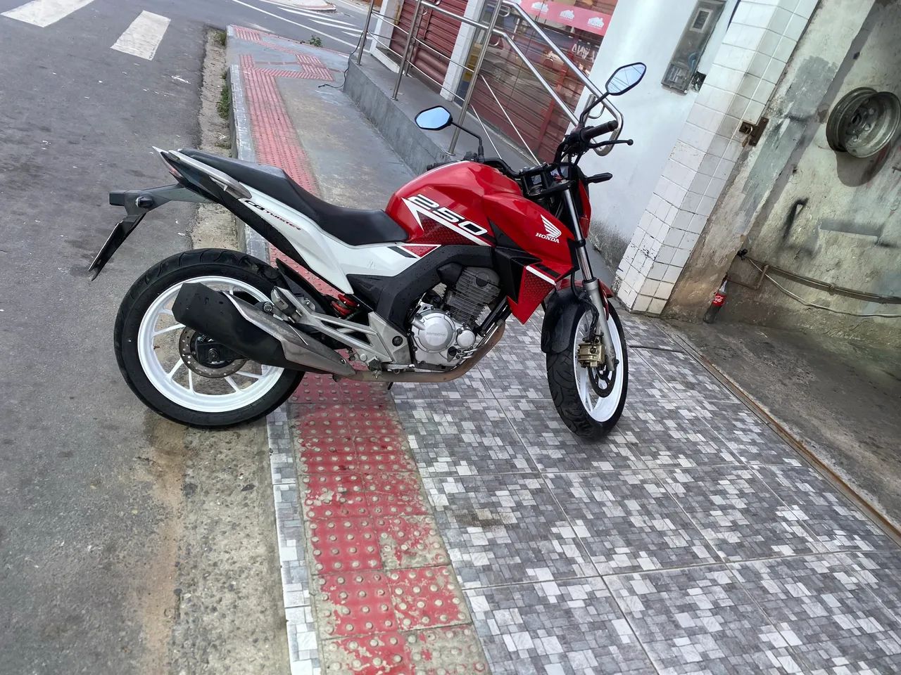 Cb250f abs - Foto 3