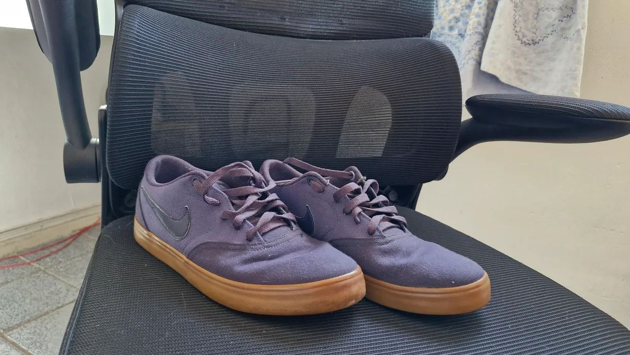 Nike sb check solar roxo 