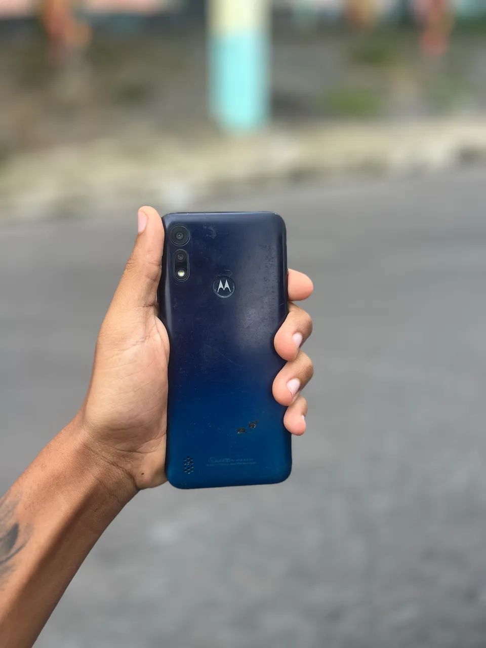 Celular motoE6i