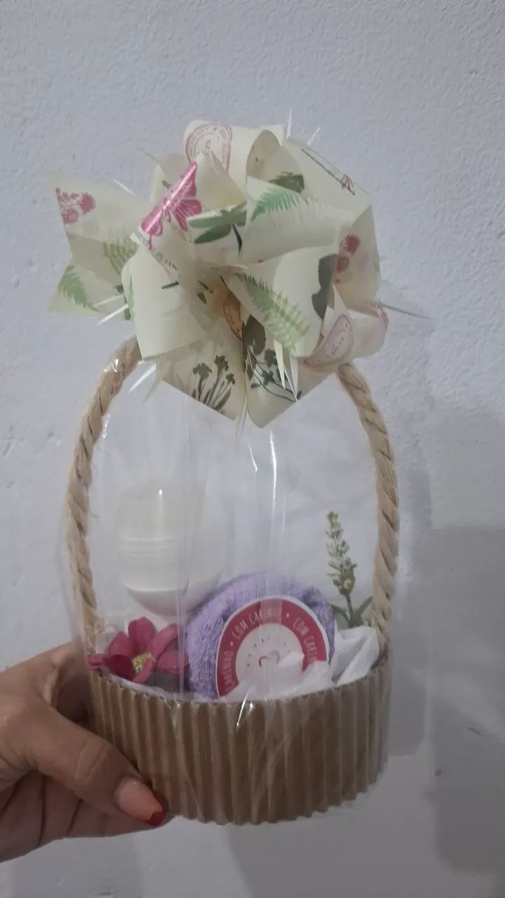 Cesta Desodorante Rollon + Toalhinha 