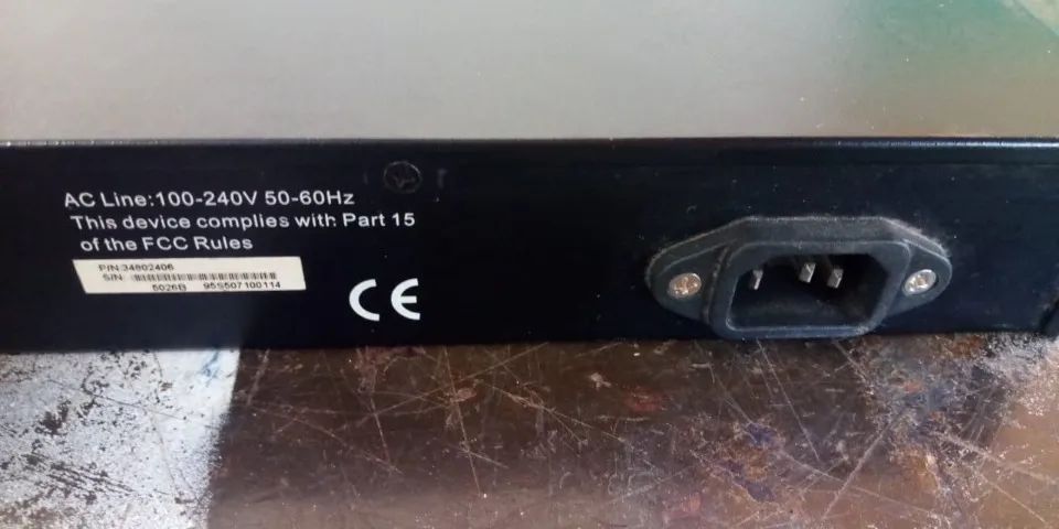 switch servidor furukawa managed  24 portas lan 100mb - Foto 4