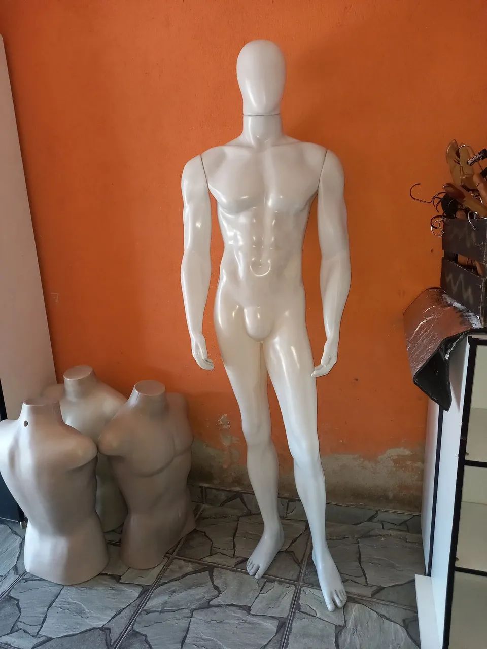 Manequim de loja masculino  - Foto 4