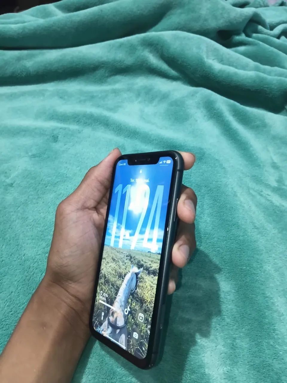 Troco iPhone 11 tudo ok por poco x6 pro - Foto 3
