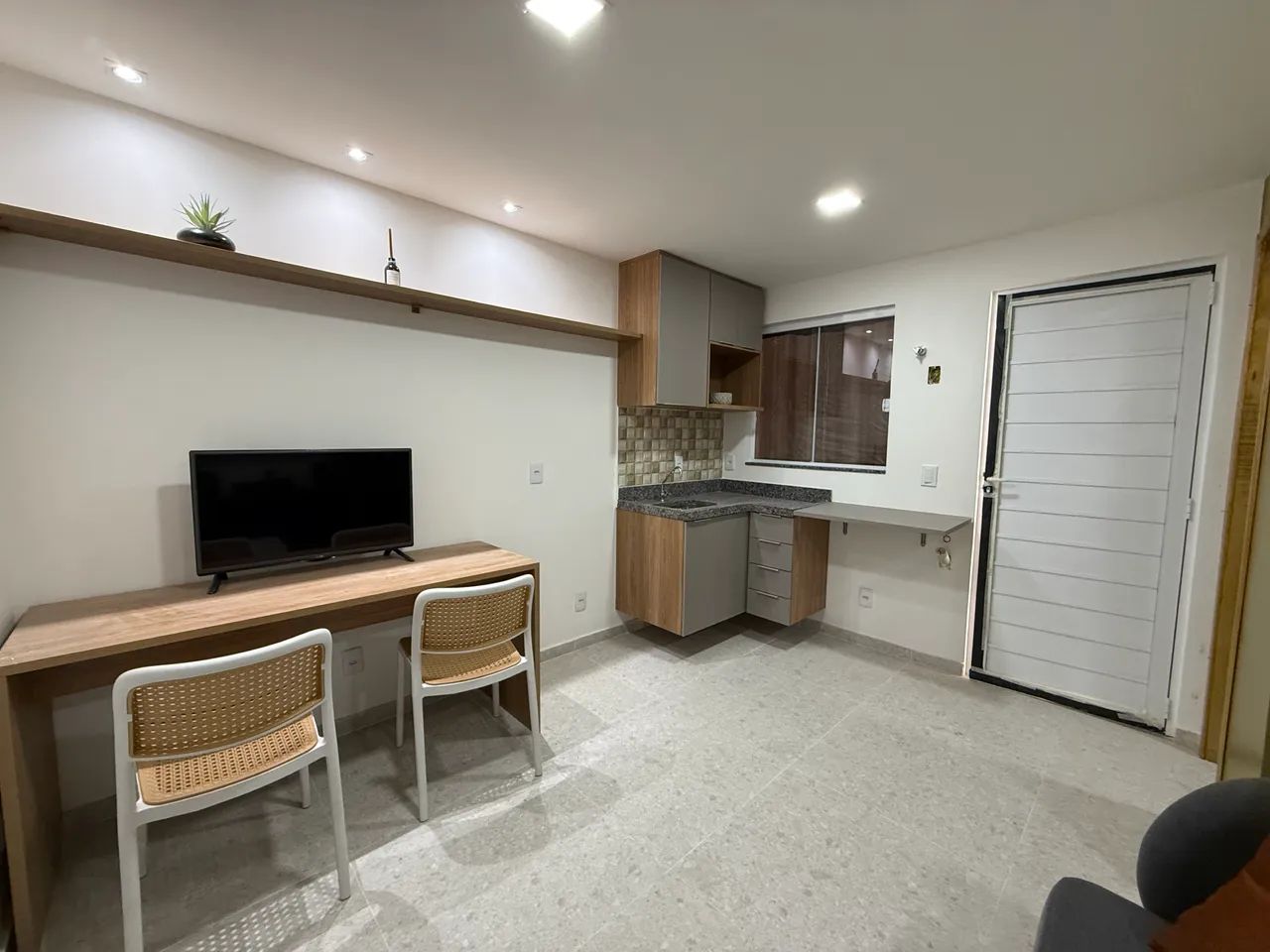 Aluga Kitnet / studio na Curicica | Prédio novo - Foto 2